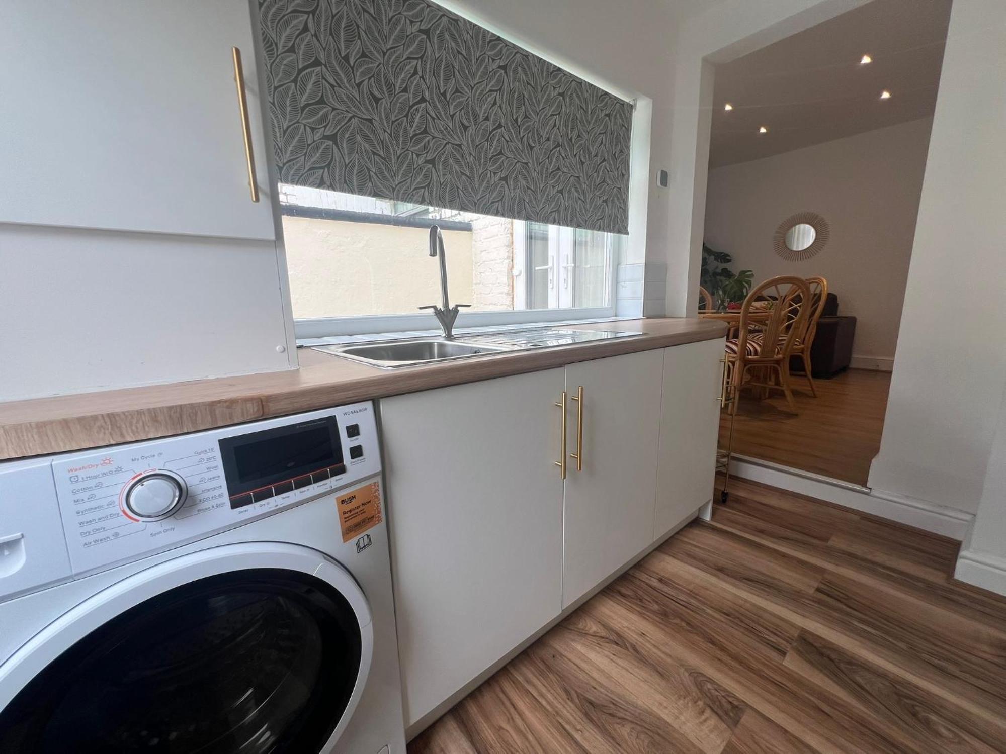 2025 Award Winner Liverpool Cherry House - 4 Bedrooms Extérieur photo