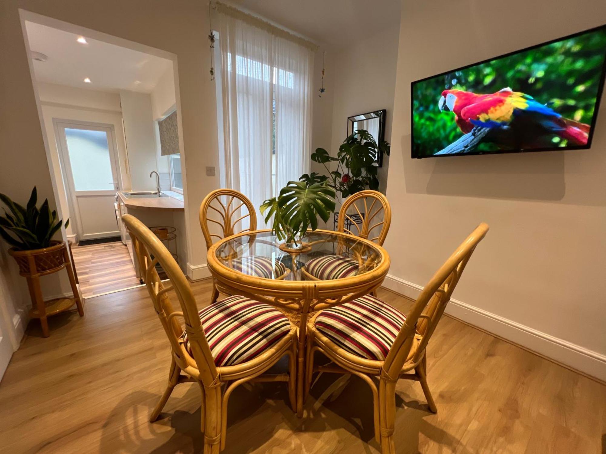 2025 Award Winner Liverpool Cherry House - 4 Bedrooms Extérieur photo