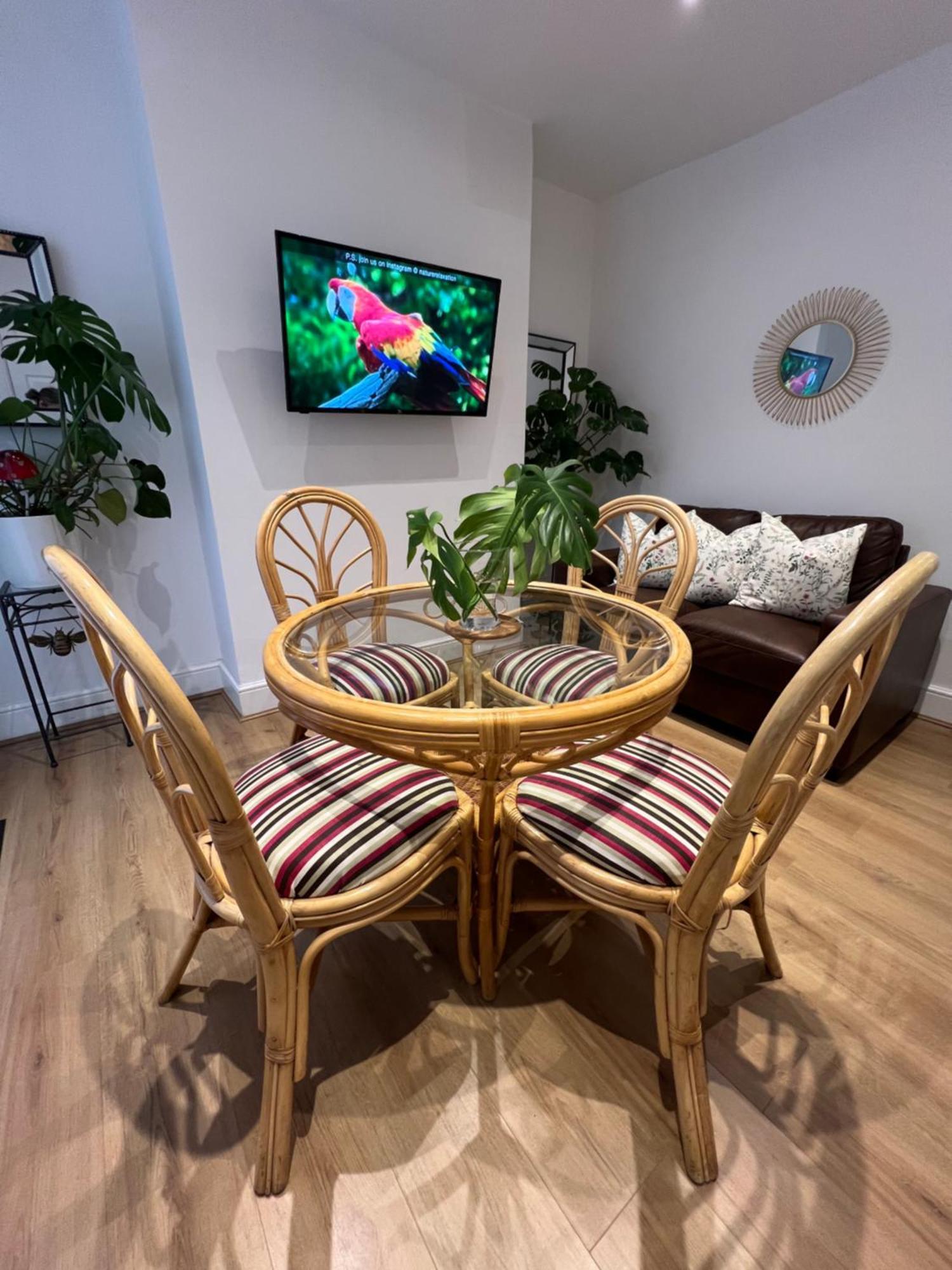2025 Award Winner Liverpool Cherry House - 4 Bedrooms Extérieur photo